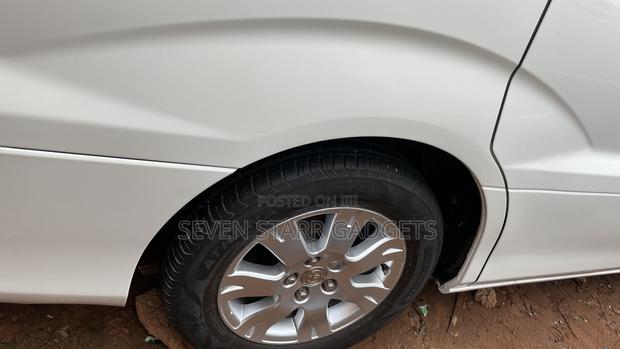 Toyota Alphard 2007 White