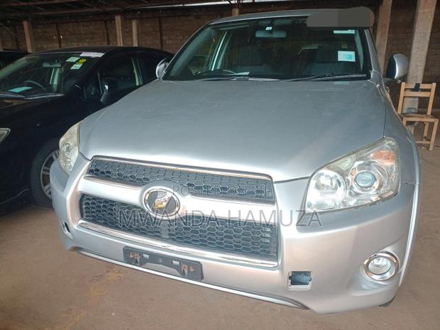 Toyota RAV4 2009 Silver
