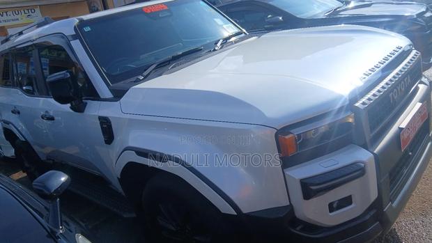 Toyota Land Cruiser 2024 White