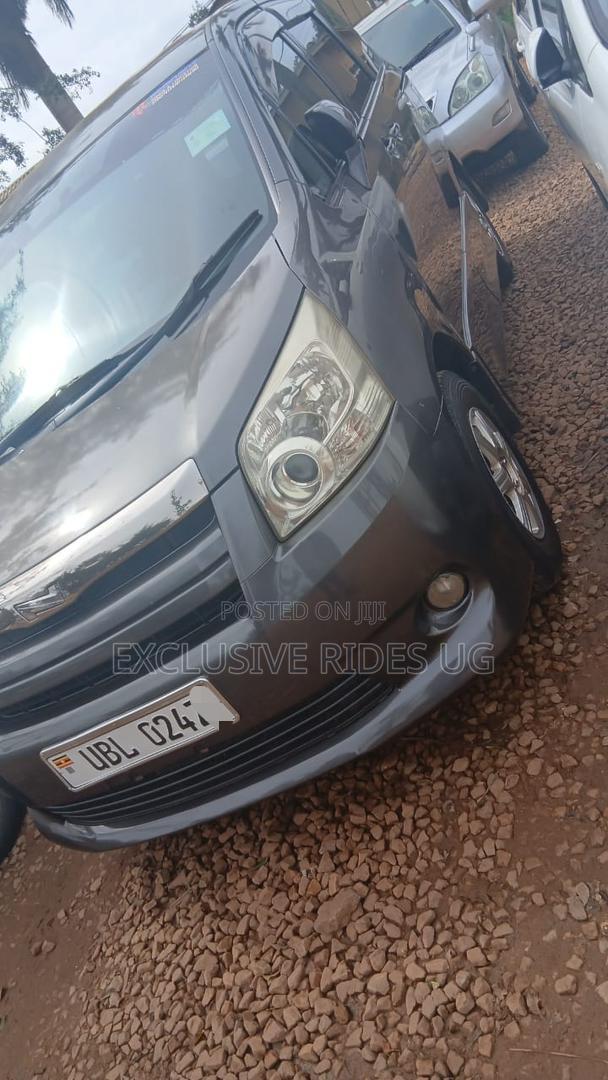 Toyota Noah 2009 Silver