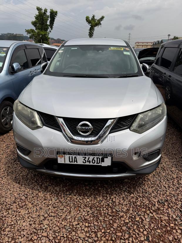 Nissan X-Trail 2014 Silver