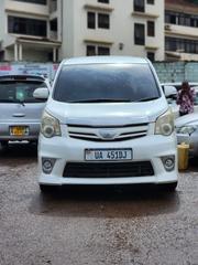 Toyota Noah 2.0 143hp AWD (8 Seater) 2010 White for sale