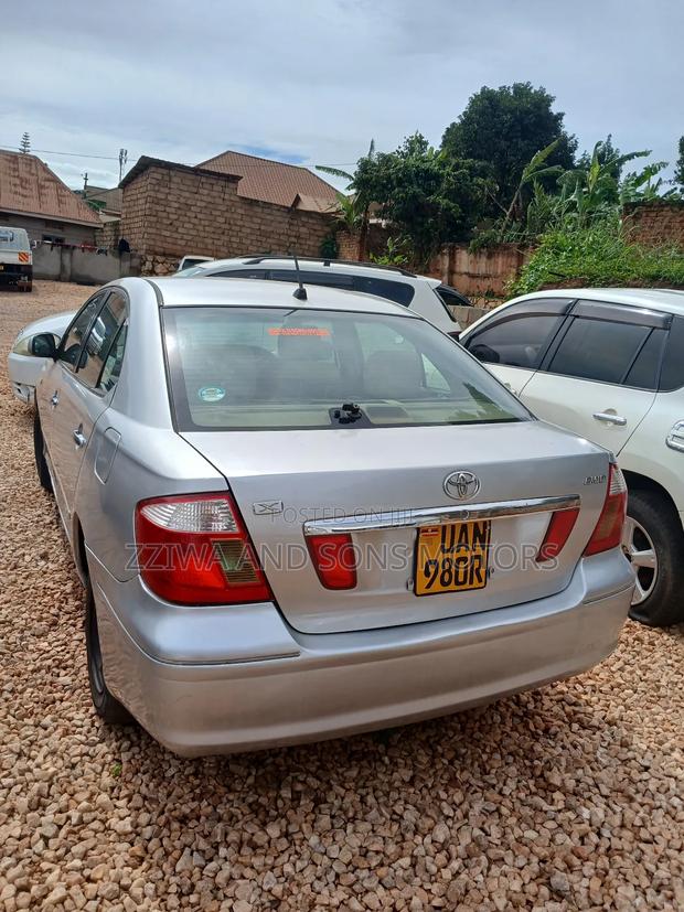 Toyota Premio 2.0 FWD 2012 Silver
