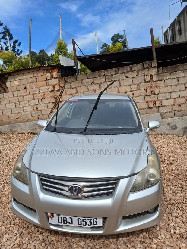 Toyota Blade 2021 Silver