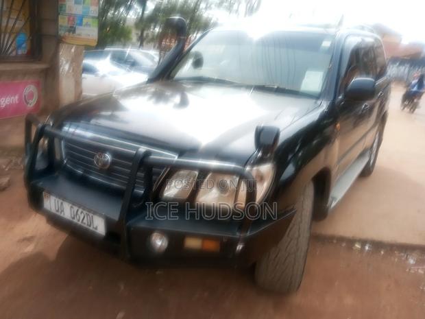 Toyota Land Cruiser Prado 2005 Black