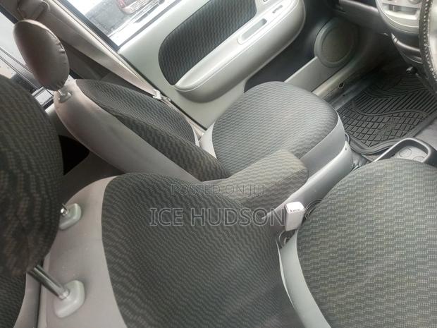Toyota Sienta 2007 Gray