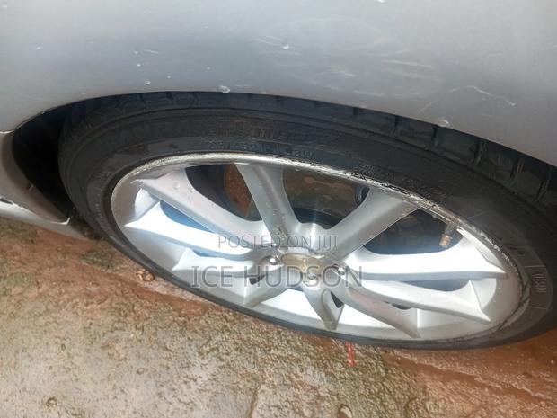 Subaru Legacy 2005 Silver