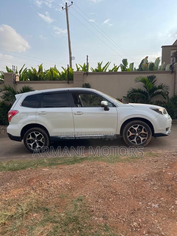 Subaru Forester 2.0XT Touring 4dr SUV AWD (2.0L 4cyl Turbo CVT) 2014