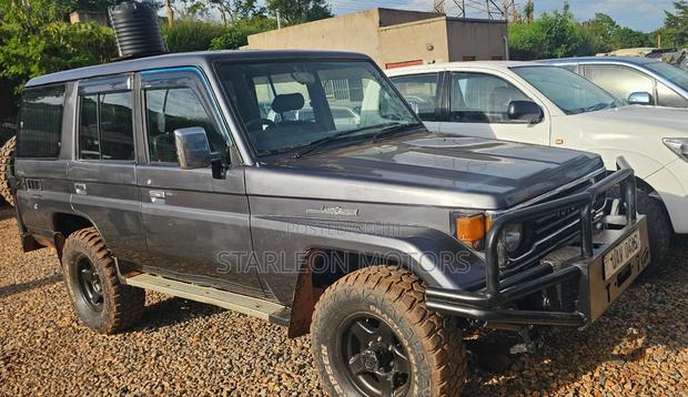 Toyota Land Cruiser Prado 3.0 D-4D 5dr 2008 Gray
