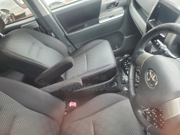 Toyota Noah 2011 White