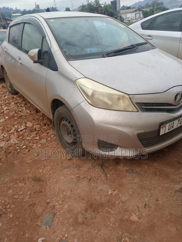 Toyota Vitz 2011 Brown