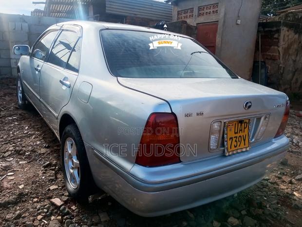 Toyota Progress 2003 Silver