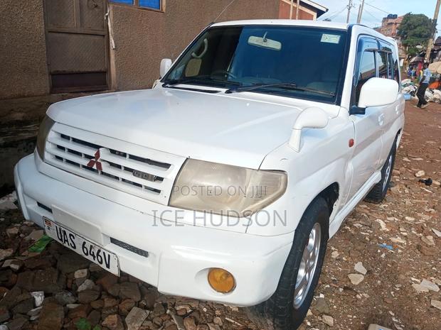 Mitsubishi Pajero IO 1999 White