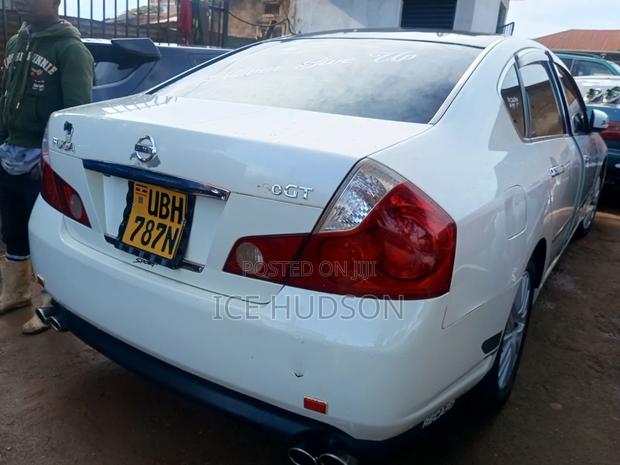 Nissan Fuga 2007 White