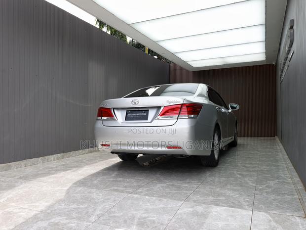 Toyota Crown 2013 Gray