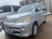 Toyota Noah 2007 White for sale