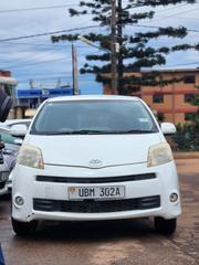 Toyota Passo Sette 1.5 FWD 2009 White for sale