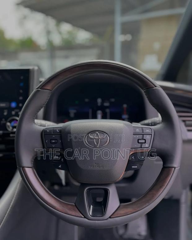 Toyota Alphard 2025 Black
