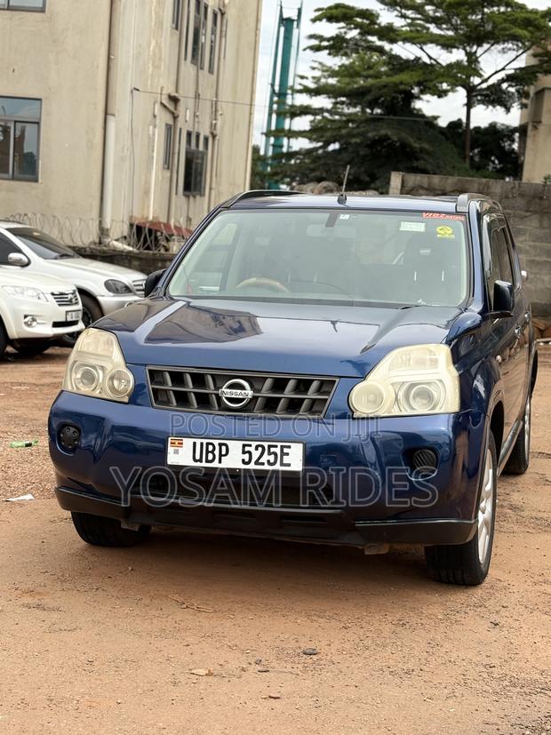 Nissan X-Trail 2.0 Petrol XE 2010 Blue