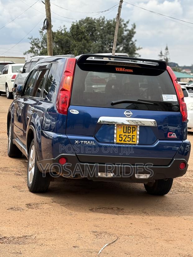 Nissan X-Trail 2.0 Petrol XE 2010 Blue