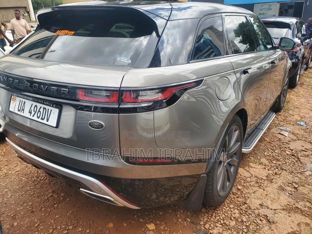 Land Rover Range Rover Velar 2017 Gold