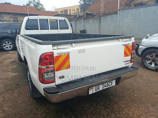 Toyota Hilux 2017 White