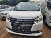 Toyota Noah 2014 White for sale
