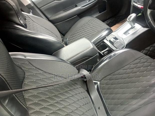 Subaru Legacy 2012 Silver
