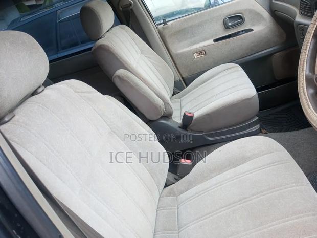 Toyota Noah 2003 White