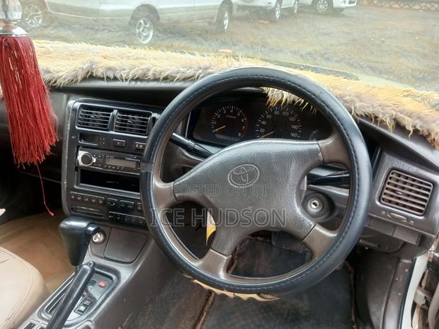 Toyota Corona 1997 White