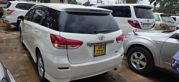 Toyota Wish 2010 White