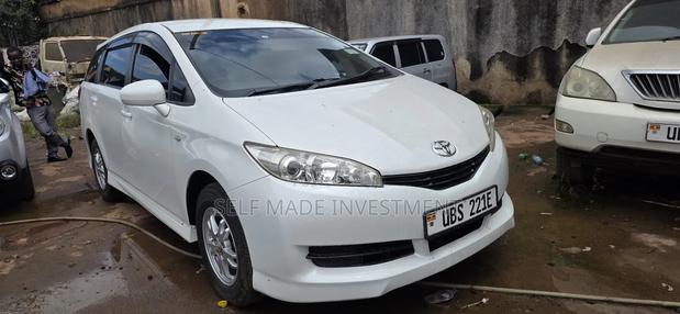 Toyota Wish 2010 White