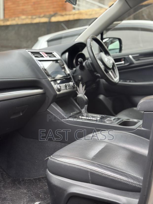 Subaru Outback 2.5i Limited 4dr Wagon AWD (2.5L 4cyl CVT) 2014 Gray