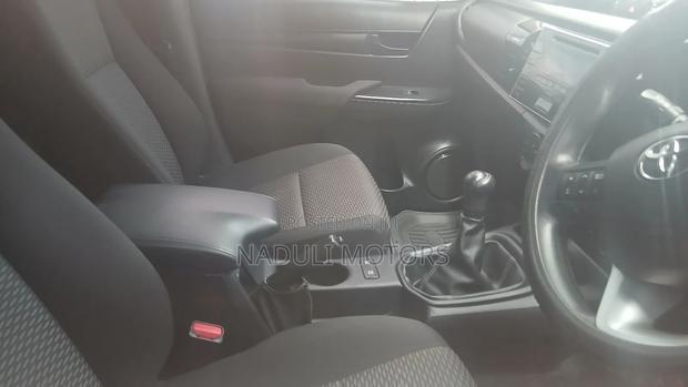 Toyota Hilux 2008 White