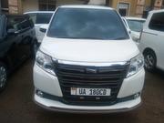 Toyota Noah 2015 White for sale