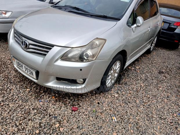 Toyota Blade 2004 Silver