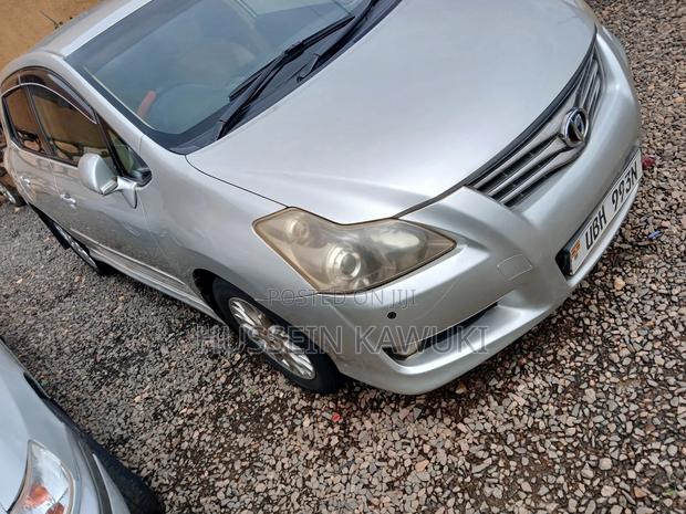 Toyota Blade 2004 Silver