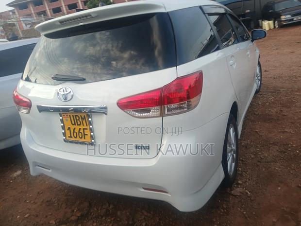 Toyota Wish 2010 White