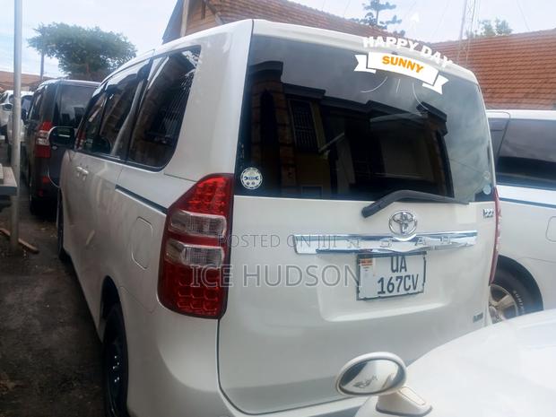 Toyota Noah 2014 White