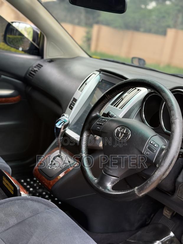 Toyota Harrier 2.4 2011 Black