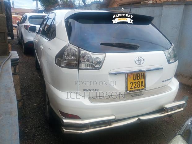 Toyota Harrier 2010 White