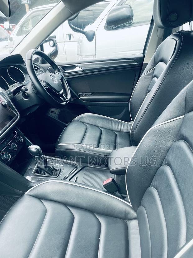 Volkswagen Tiguan 2017 Gray