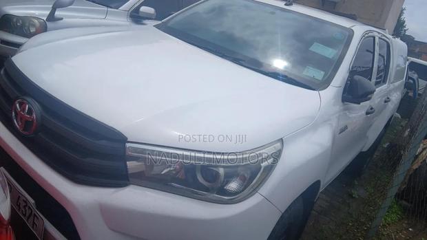 Toyota Hilux 2008 White
