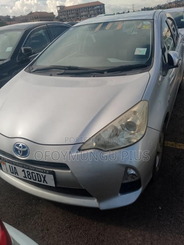 Toyota Aqua 2011 Silver