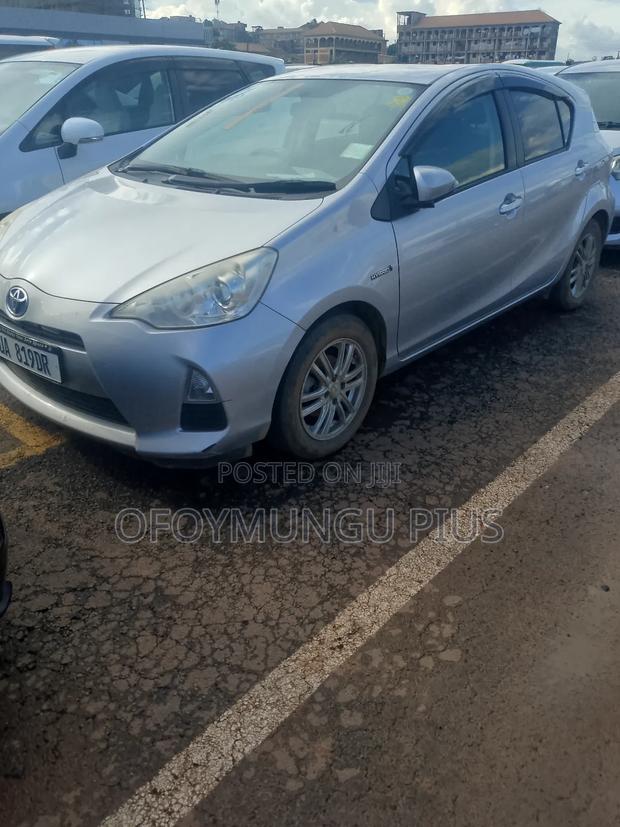 Toyota Aqua 2012 Silver