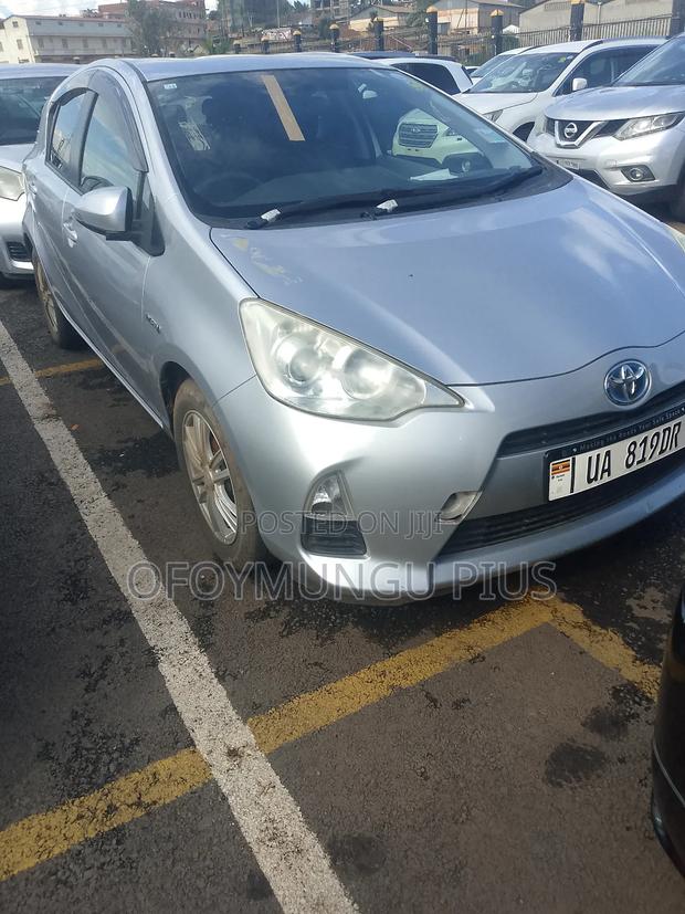 Toyota Aqua 2012 Silver