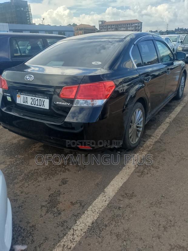 Subaru Legacy 2011 Black