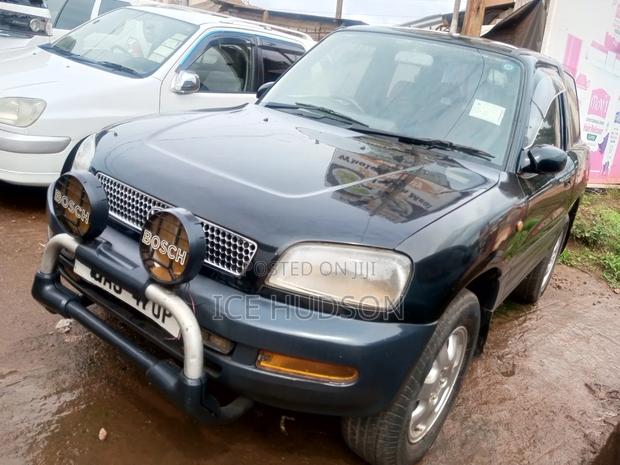 Toyota RAV4 Automatic 2000 Matt Black