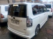 Toyota Noah 2012 White for sale