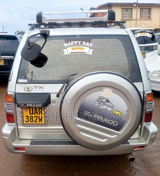 Toyota Land Cruiser Prado 2000 Silver